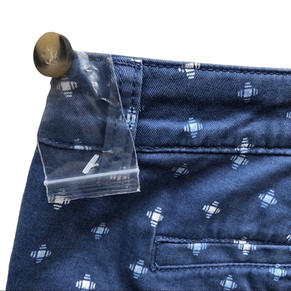 A.n.a. Blue Mid Rise Twill Shorts 16 - Picture 4 of 8